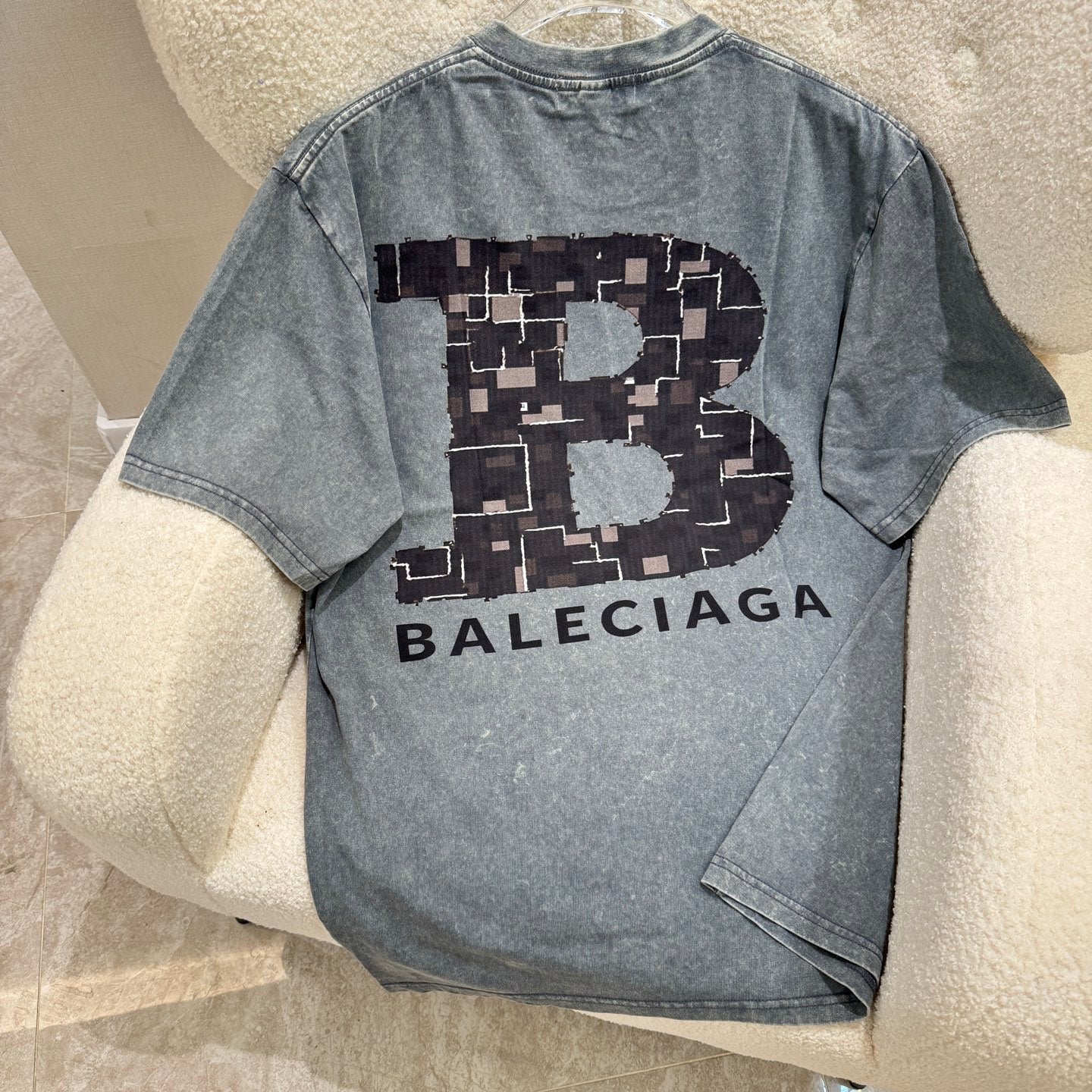 Big logo washed fabric t-shirt