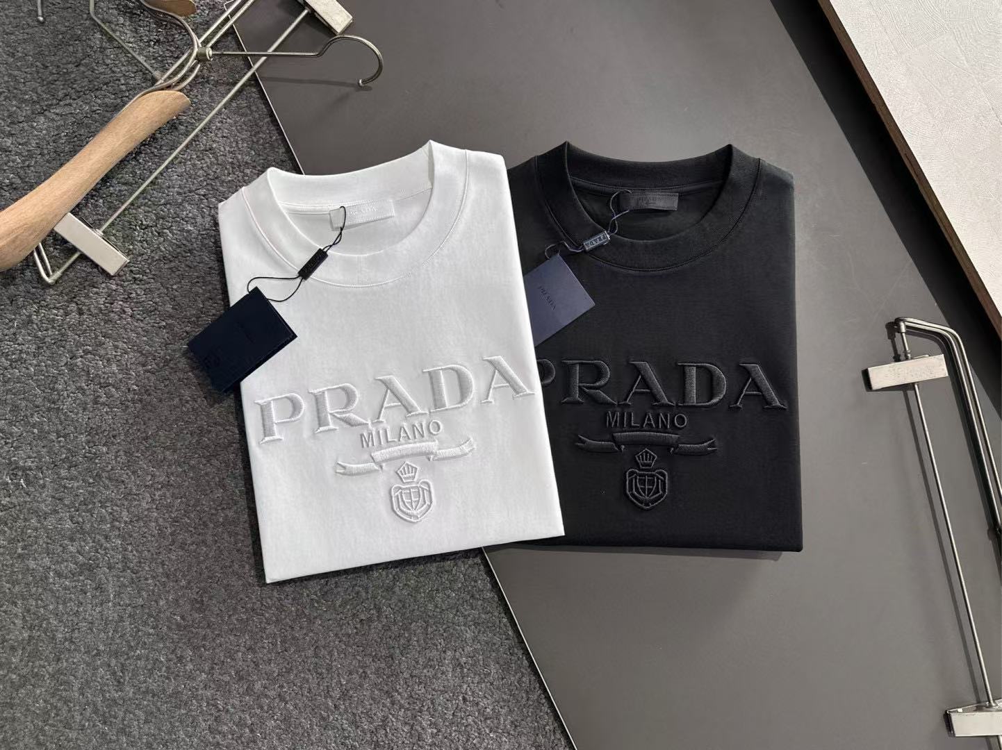 Classic embroidery t-shirt