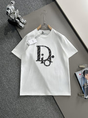 Classic pattern embroidery t-shirt