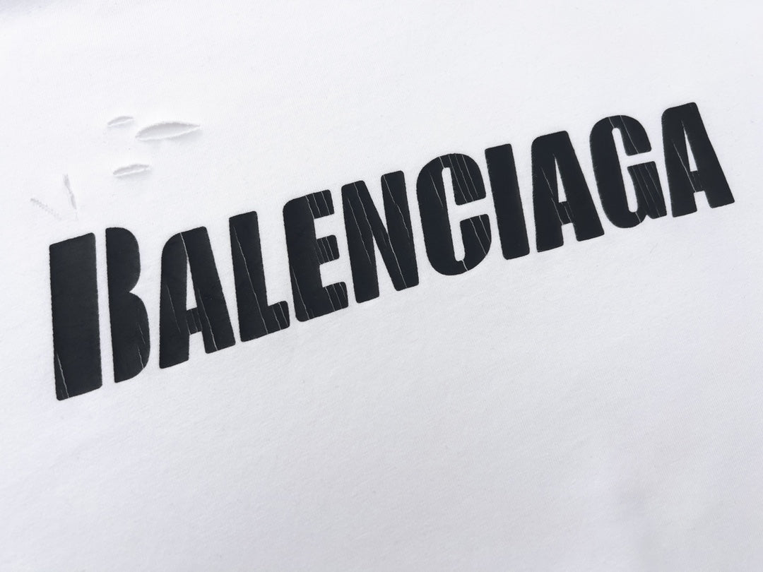 Classic logo hole t-shirt