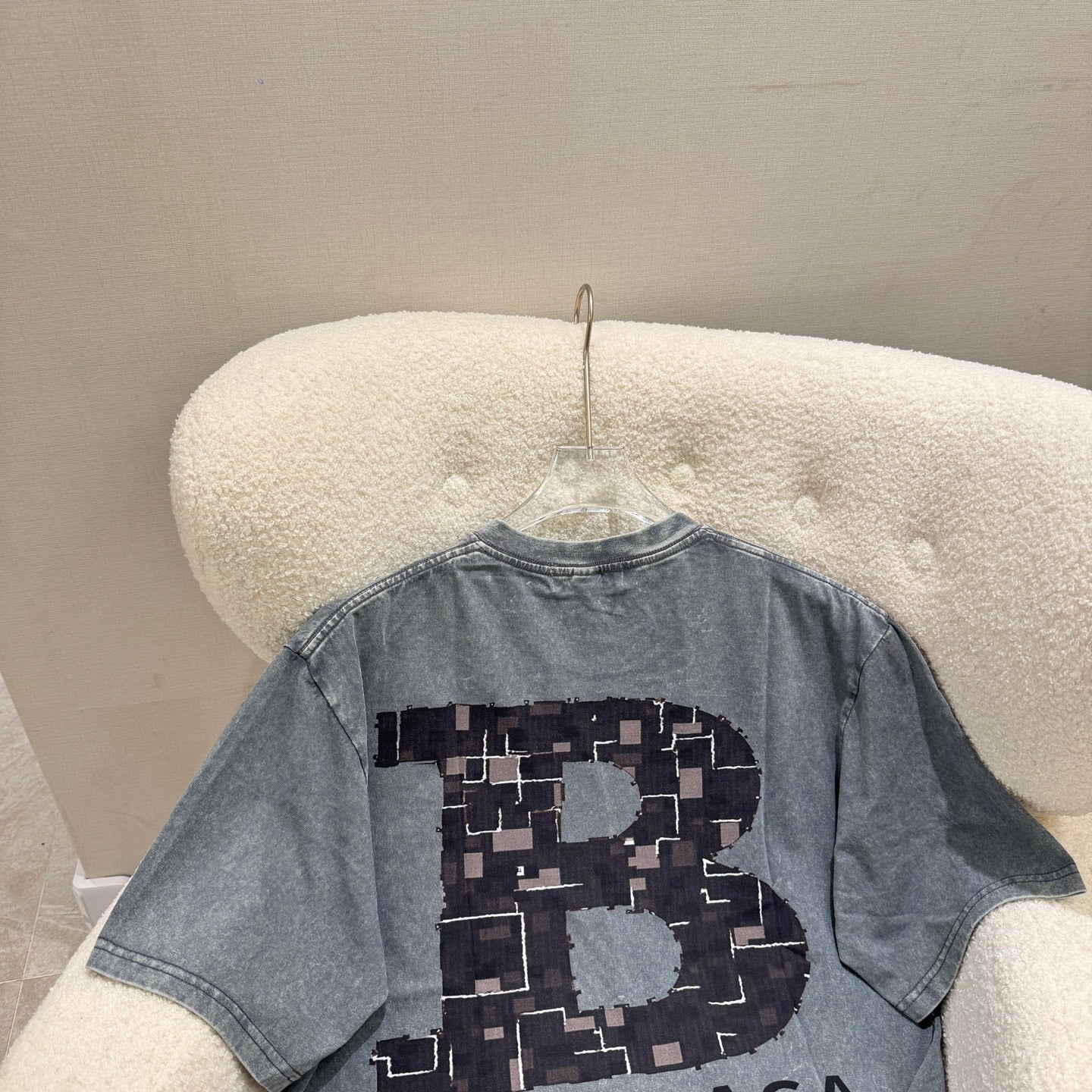 Big logo washed fabric t-shirt