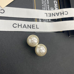 Retro Shiny Diamond Pearl Stud Earrings